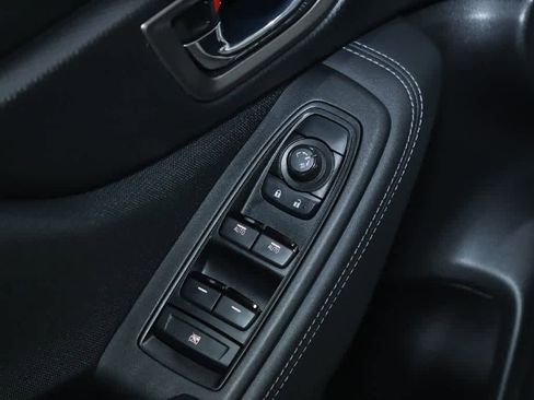 Used 2023 Subaru Forester Premium AWD/4WD image 17