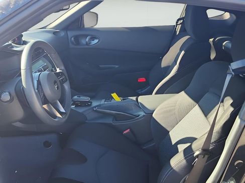 Used 2024 Nissan Z Sport w/ Floor Mat Package image 11