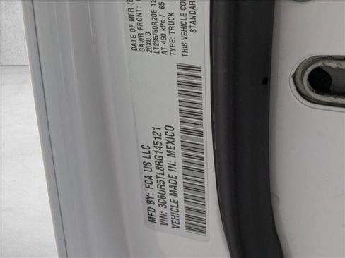 Used 2024 RAM 2500 Limited image 22