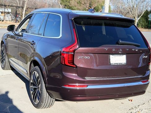 New 2026 Volvo XC90 B6 Plus w/ Protection Package image 7