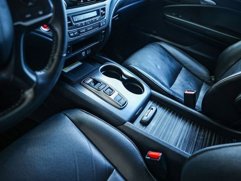 Certified 2023 Honda Passport EX-L image 29