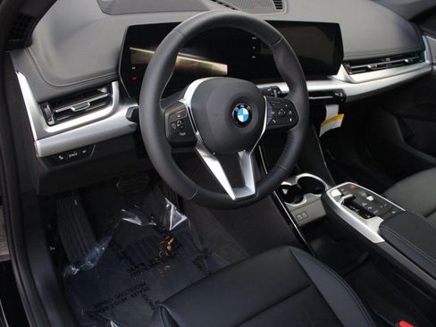 Used 2026 BMW X1 xDrive28i w/ Technology Package image 4