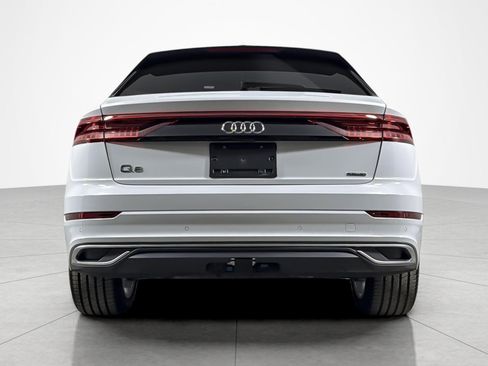 Used 2023 Audi Q8 Premium Plus AWD/4WD image 4