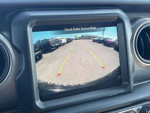 Used 2022 Jeep Wrangler Unlimited Sport image 30