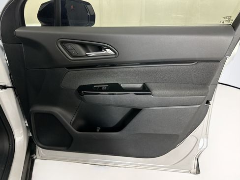 Used 2024 Honda Prologue EX image 31