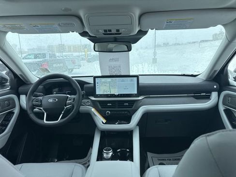 New 2026 Ford Explorer Platinum w/ LUX Leather Package AWD/4WD image 14