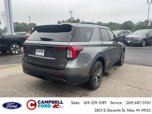 Certified 2025 Ford Explorer ST-Line w/ Premium Package AWD/4WD image 3