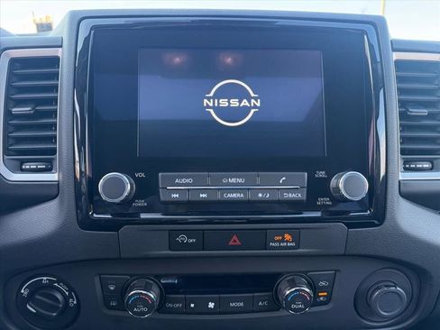 Used 2024 Nissan Frontier SL w/ Technology Package image 22