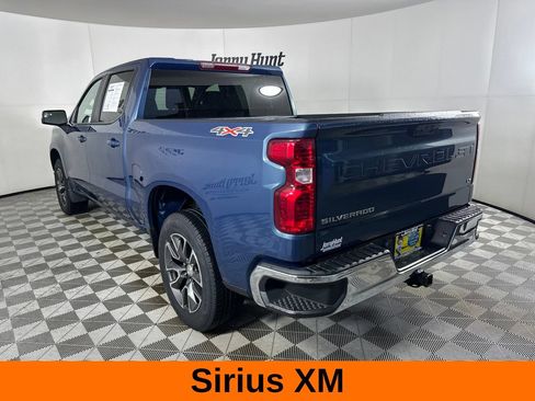 Used 2024 Chevrolet Silverado 1500 LT AWD/4WD image 9