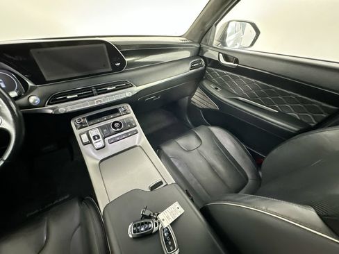 Used 2020 Hyundai Palisade Limited FWD image 11
