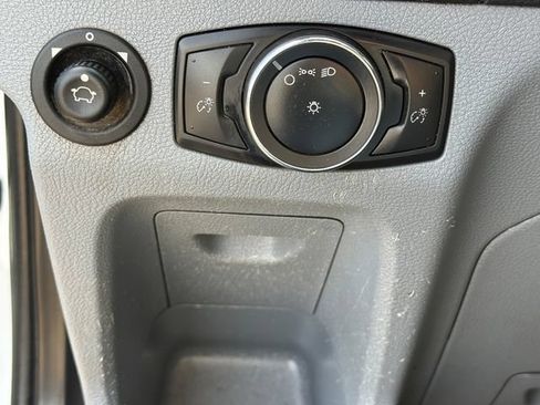 Certified 2019 Ford Transit 250 148 Medium Roof RWD image 4