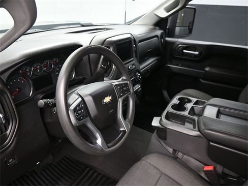 Used 2022 Chevrolet Silverado 2500 Custom w/ Custom Convenience Package image 18
