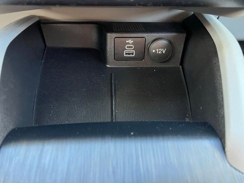 Used 2025 Ford Escape Active image 30