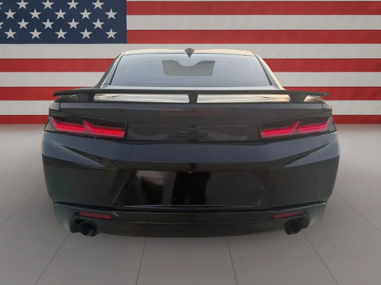 Used 2016 Chevrolet Camaro LT RWD image 7