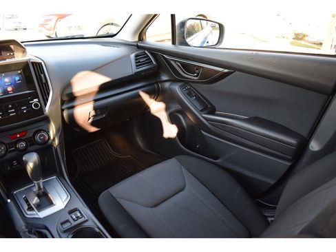 Used 2023 Subaru Impreza 2.0i Premium image 23