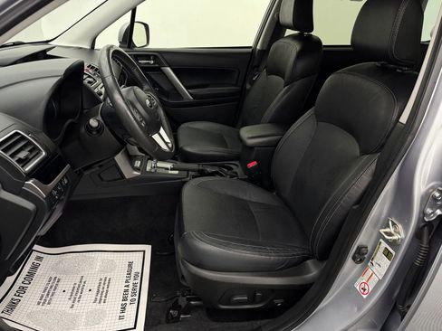 Used 2017 Subaru Forester 2.5i Limited image 8