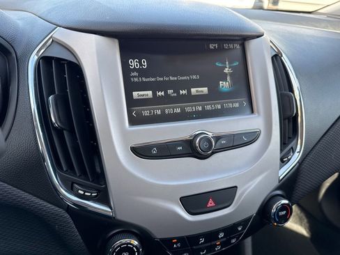 Used 2017 Chevrolet Cruze LS image 24