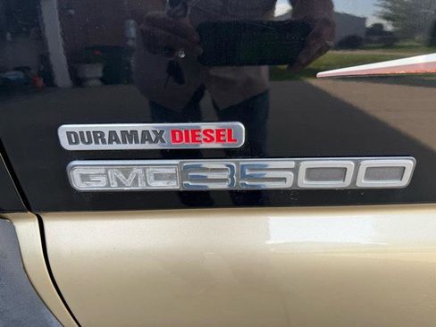 Used 2005 GMC Sierra 3500 SLT w/ Heavy-Duty Power Package AWD/4WD image 42