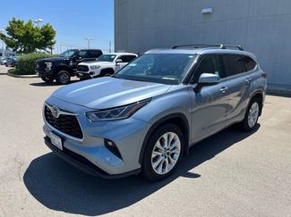 Used 2022 Toyota Highlander Limited AWD/4WD video 2