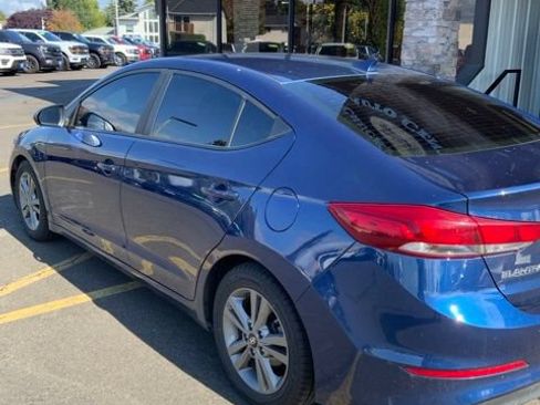 Used 2018 Hyundai Elantra Value Edition w/ Cargo Package FWD image 5