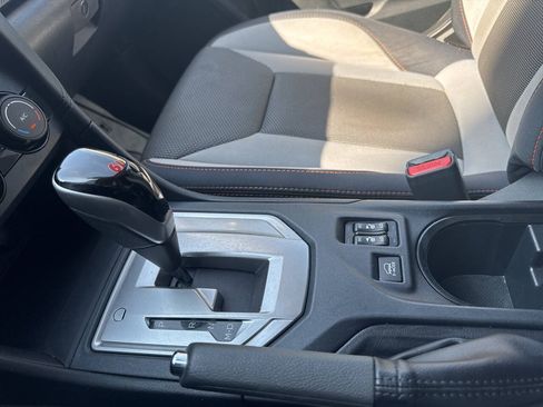 Used 2019 Subaru Crosstrek 2.0i Premium AWD/4WD image 30
