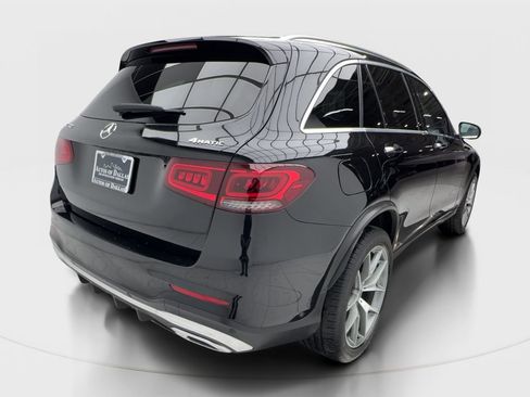Used 2022 Mercedes-Benz GLC 300 4MATIC w/ AMG Line image 7
