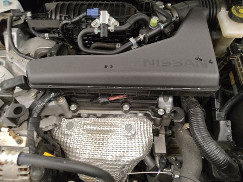 Used 2018 Nissan Rogue S AWD/4WD image 30
