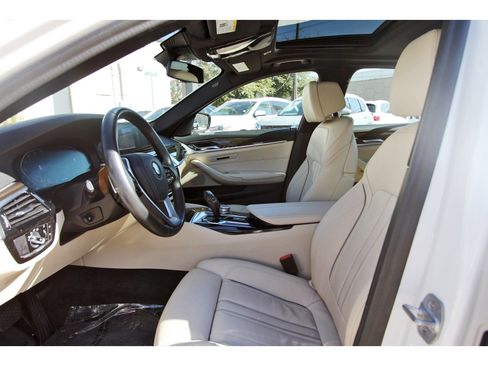 Used 2020 BMW 530i w/ Convenience Package image 31