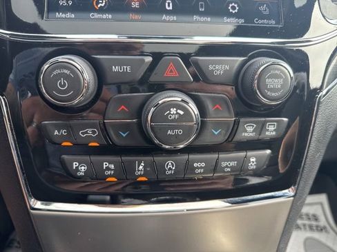 Certified 2021 Jeep Grand Cherokee Limited w/ Quick Order Package 28K 80th AWD/4WD image 22