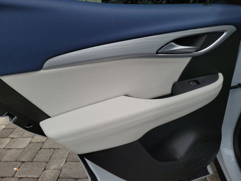 New 2026 Buick Envision Avenir image 12