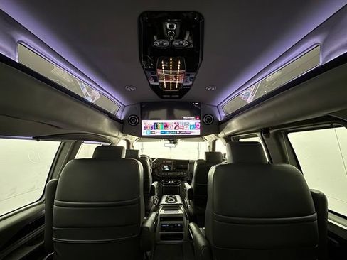 Used 2021 Chevrolet Express 2500 LS w/ Enhanced Convenience Package RWD image 3