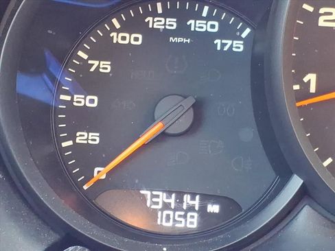 Used 2017 Porsche Macan image 24