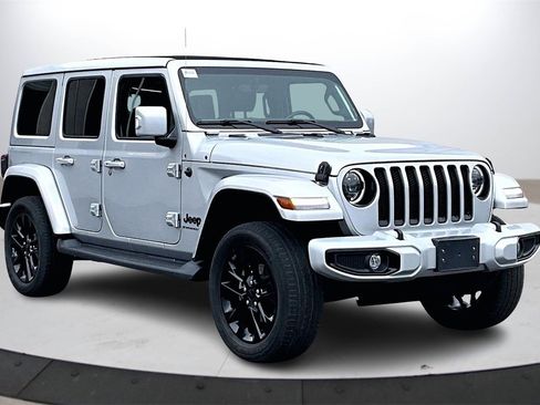 Certified 2023 Jeep Wrangler Sahara image 2