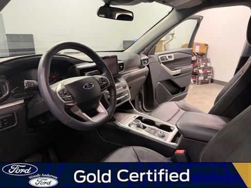 Certified 2024 Ford Explorer XLT w/ Equipment Group 202A AWD/4WD image 9