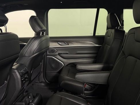 New 2026 Jeep Grand Cherokee L Limited AWD/4WD image 29