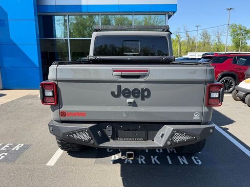 Used 2022 Jeep Gladiator Overland image 21