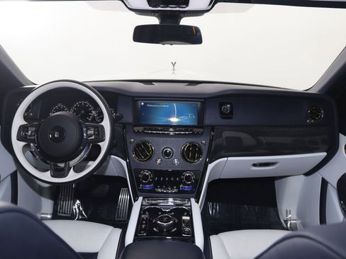 Used 2024 Rolls-Royce Cullinan Black Badge AWD/4WD image 49