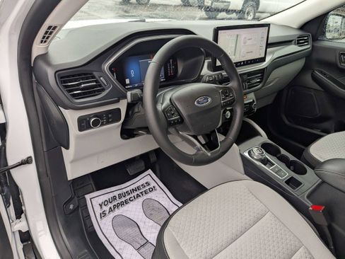Used 2023 Ford Escape Active w/ Tech Pack #1 FWD image 17