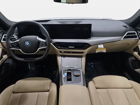 Certified 2025 BMW i4 xDrive40i w/ Premium Package image 9