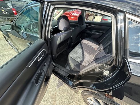 Used 2017 Nissan Altima 2.5 SV FWD image 8