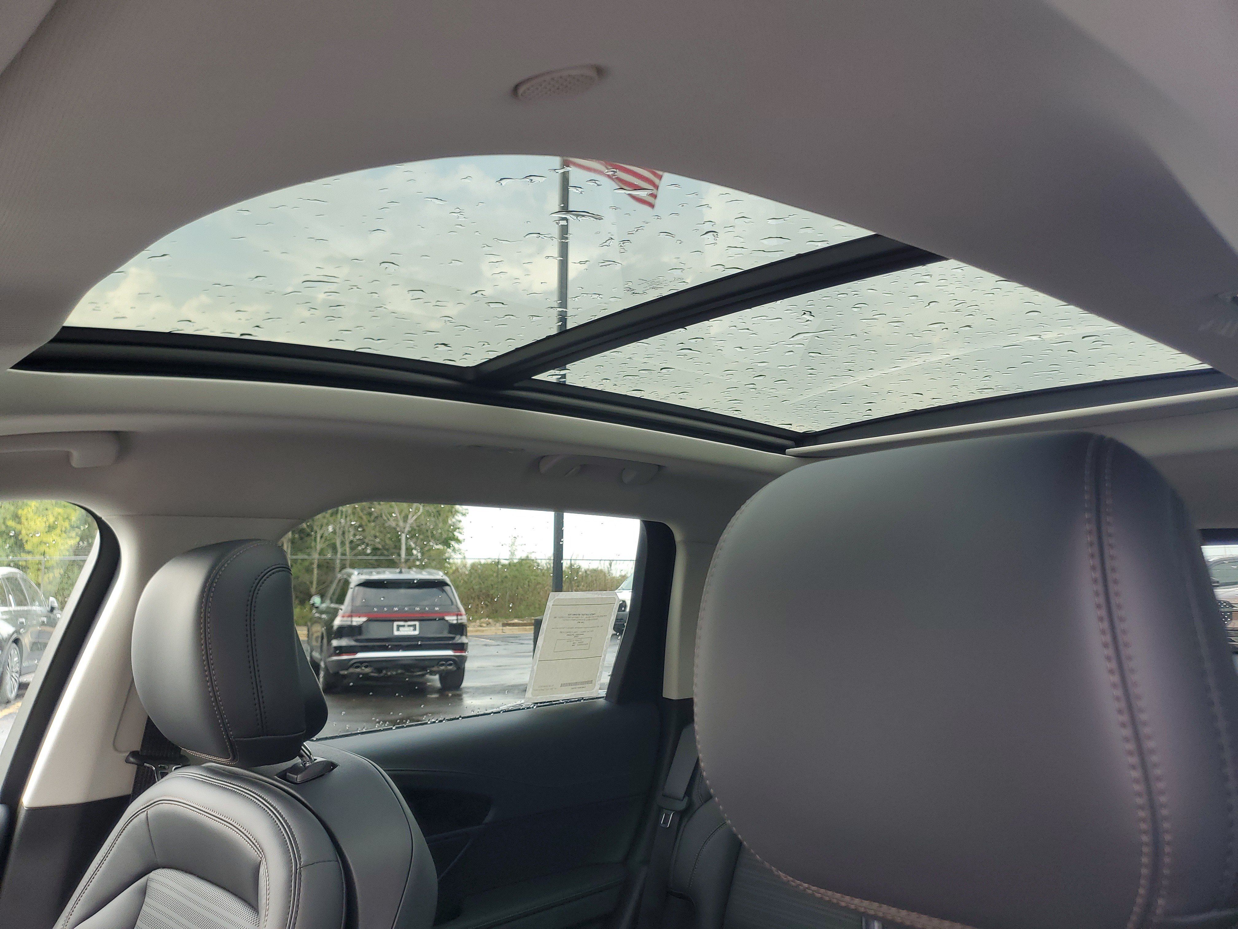 New 2026 Lincoln Nautilus Reserve w/ Jet Appearance Package AWD/4WD image 10