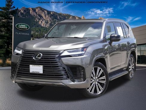 Used 2023 Lexus LX 600 4WD w/ Appearance Package image 1