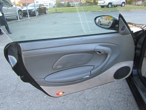 Used 2001 Porsche 911 Carrera image 13