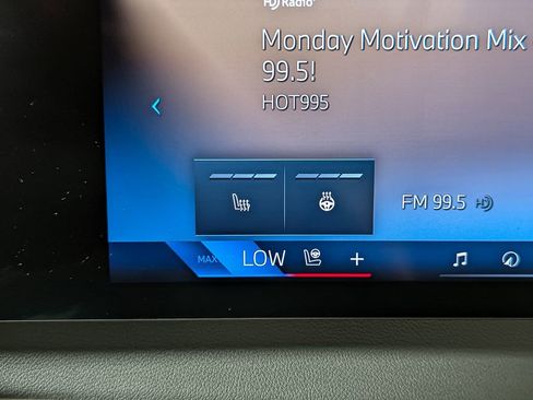 Certified 2025 BMW iX xDrive50 image 24