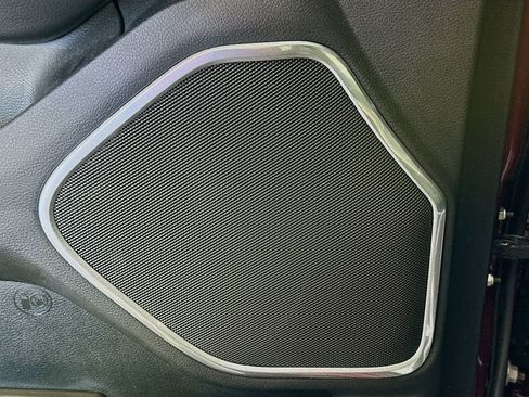 Used 2019 RAM 1500 Laramie RWD image 19