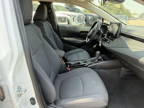 Used 2022 Toyota Corolla LE FWD image 27