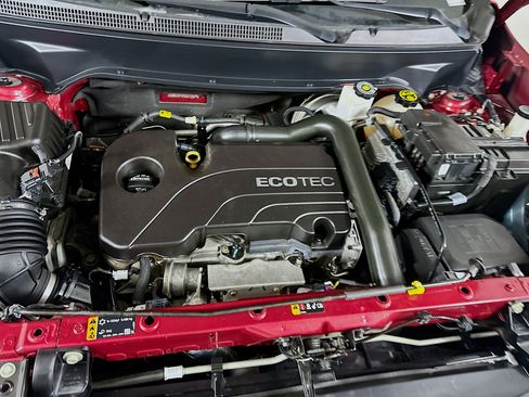 Used 2018 Chevrolet Equinox LT FWD image 32