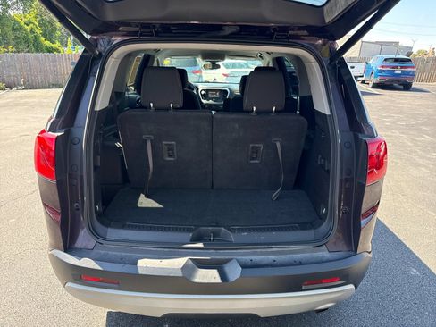 Used 2017 GMC Acadia SLE AWD/4WD image 24