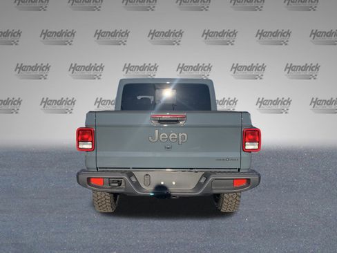 New 2025 Jeep Gladiator Sport image 8