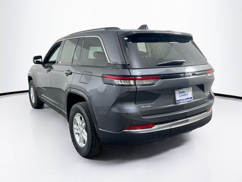 Used 2023 Jeep Grand Cherokee Laredo w/ Luxury Tech Group I AWD/4WD image 7